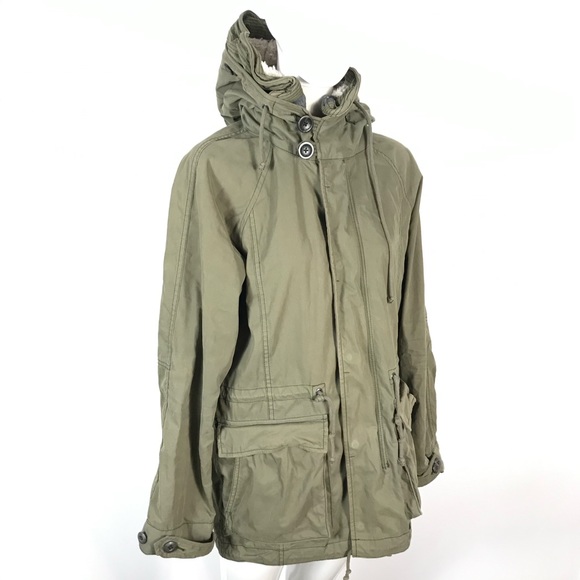 Aritzia TNA Griffith Parka 2 in 1 jacket - Picture 6 of 15